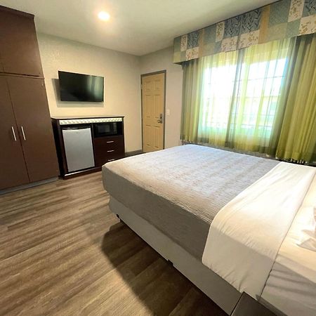 Sequoia Motel Fresno Extérieur photo